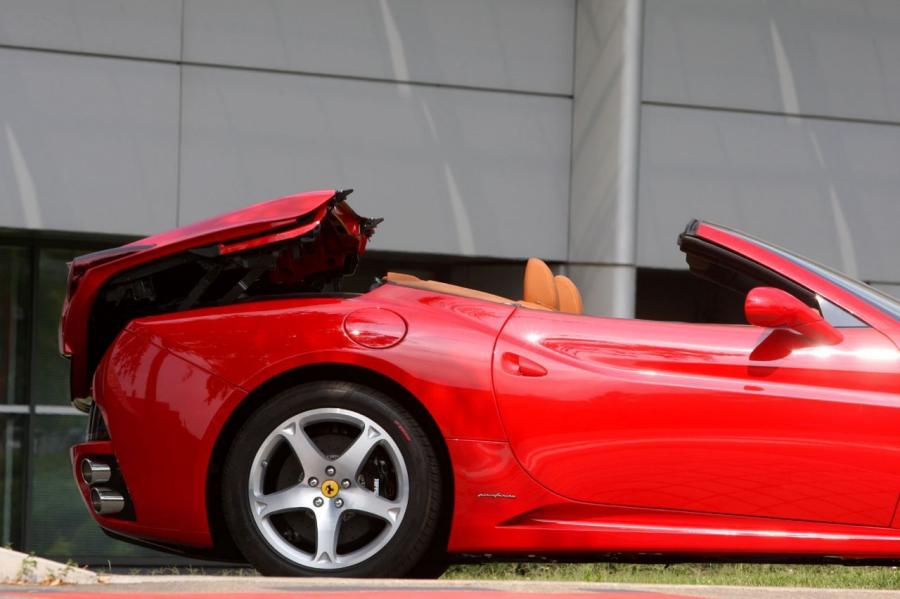 Детали экстерьера Ferrari California 2008 года  (фото 55 из 225)